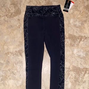 Skechers high waisted leggings with print